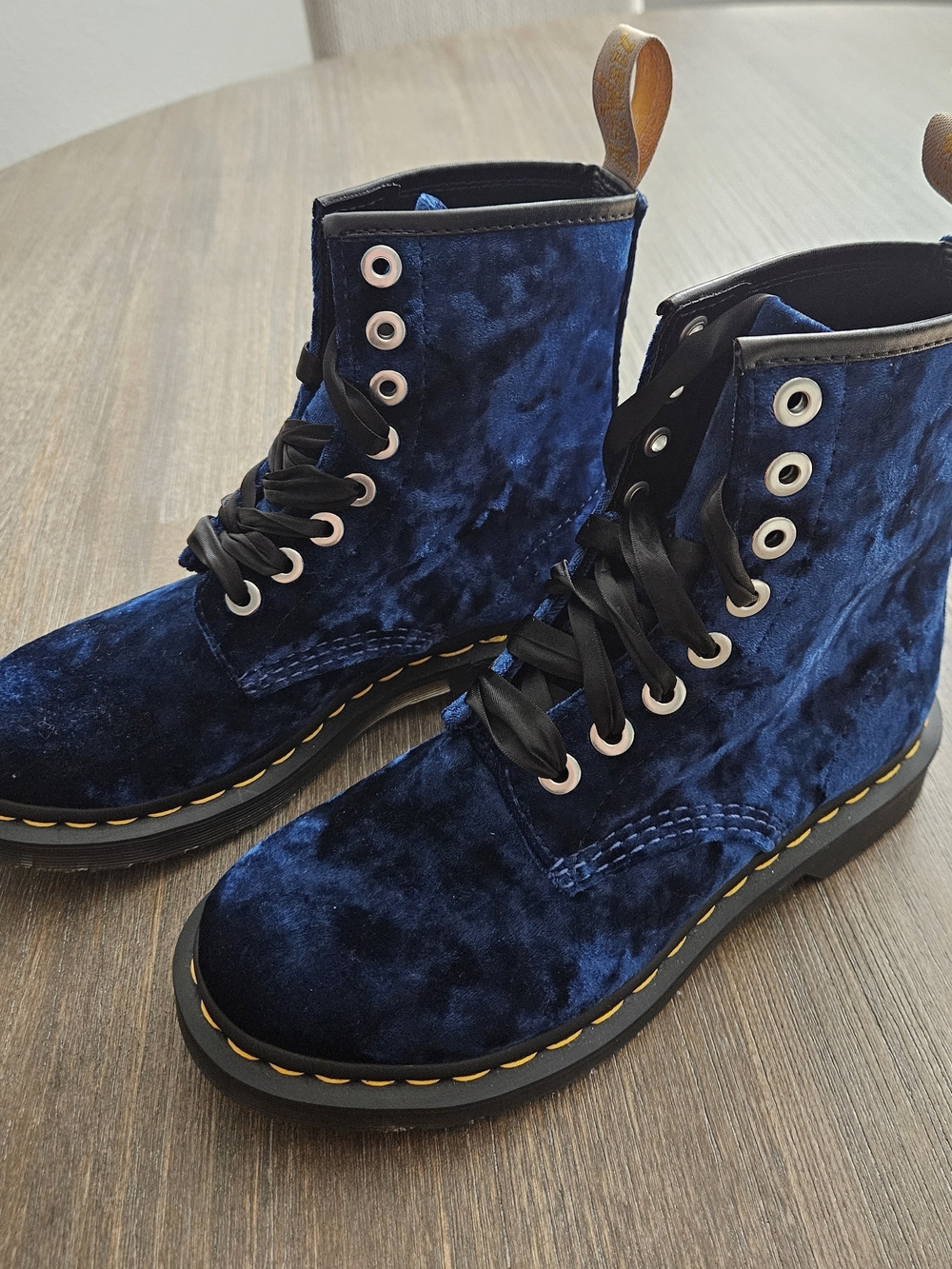 Dr. Martens 1460 Women's Blue Vegan Crushed Velvet Lace Up Boots Size US 6